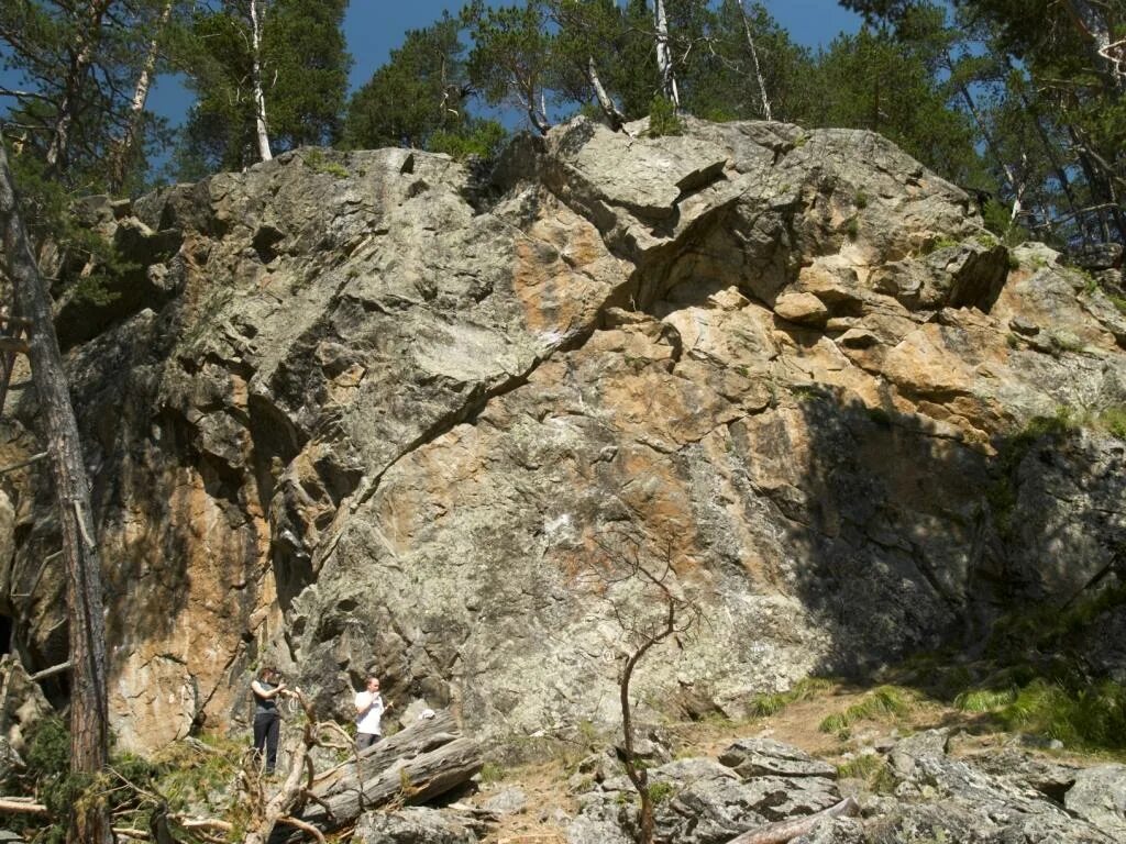 чистоводное приморский край парк драконов. скала пять братьев усть илимск. мегалиты нижней тунгуски. тунгусские столбы. скалы останцы алтайский край.