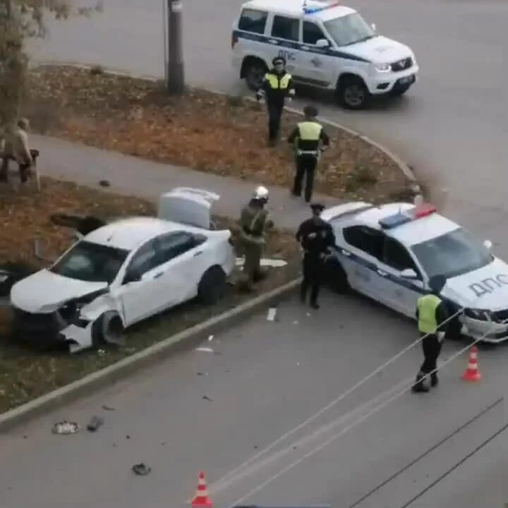 Новости каменска уральского подслушано. ДТП С патрульным автомобилем Каменск Уральский. Ку66 Каменск-Уральский новости происшествия.