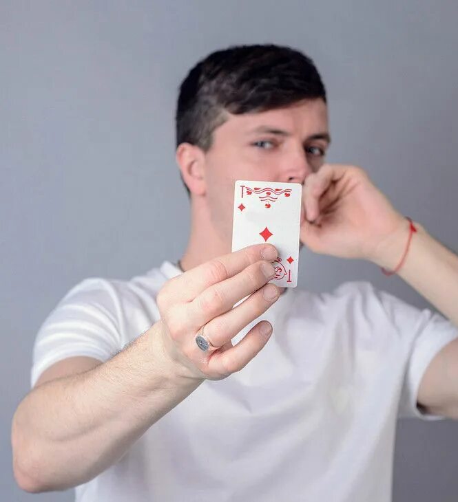 Hands remember кольцо печатка. Перстень remember. Перстень remember. Кольцо remember. Кольцо с крестом.