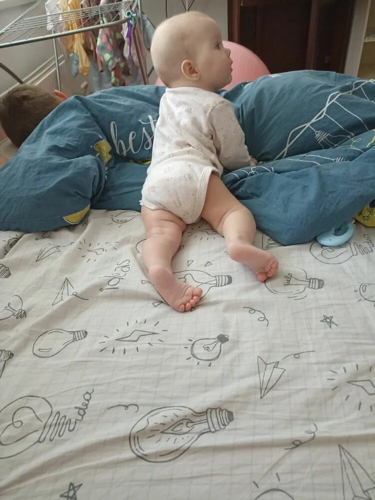 фотосессия малыша 10 месяцев. 7 месяцев доченьке. фотосессия 10 месяцев ребенку. фото детей 7 месяцев девочек. 7 месяцев поздравляю.