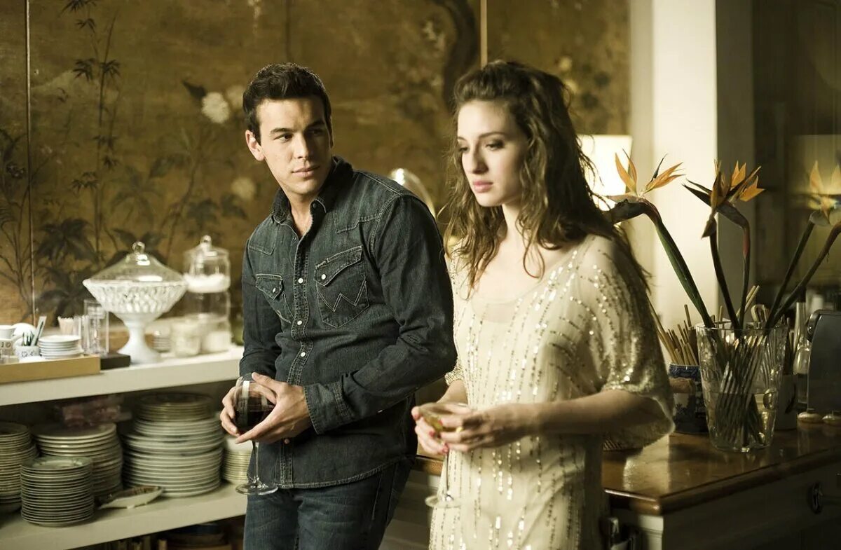 кино три метра над уровнем моря. фильм 100 метров над уровнем моря. марио касас 3 метра над уровнем моря. три метра над уровнем неба фи. три тысяч над уровнем моря.