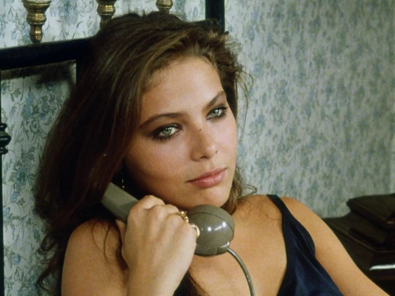 Укрощение строптивого кровать. Орнеламути укрощение строптивого. Орнелла мути укрощение строптивого. Орнелла мути молодая. Укрощение строптивого роли.