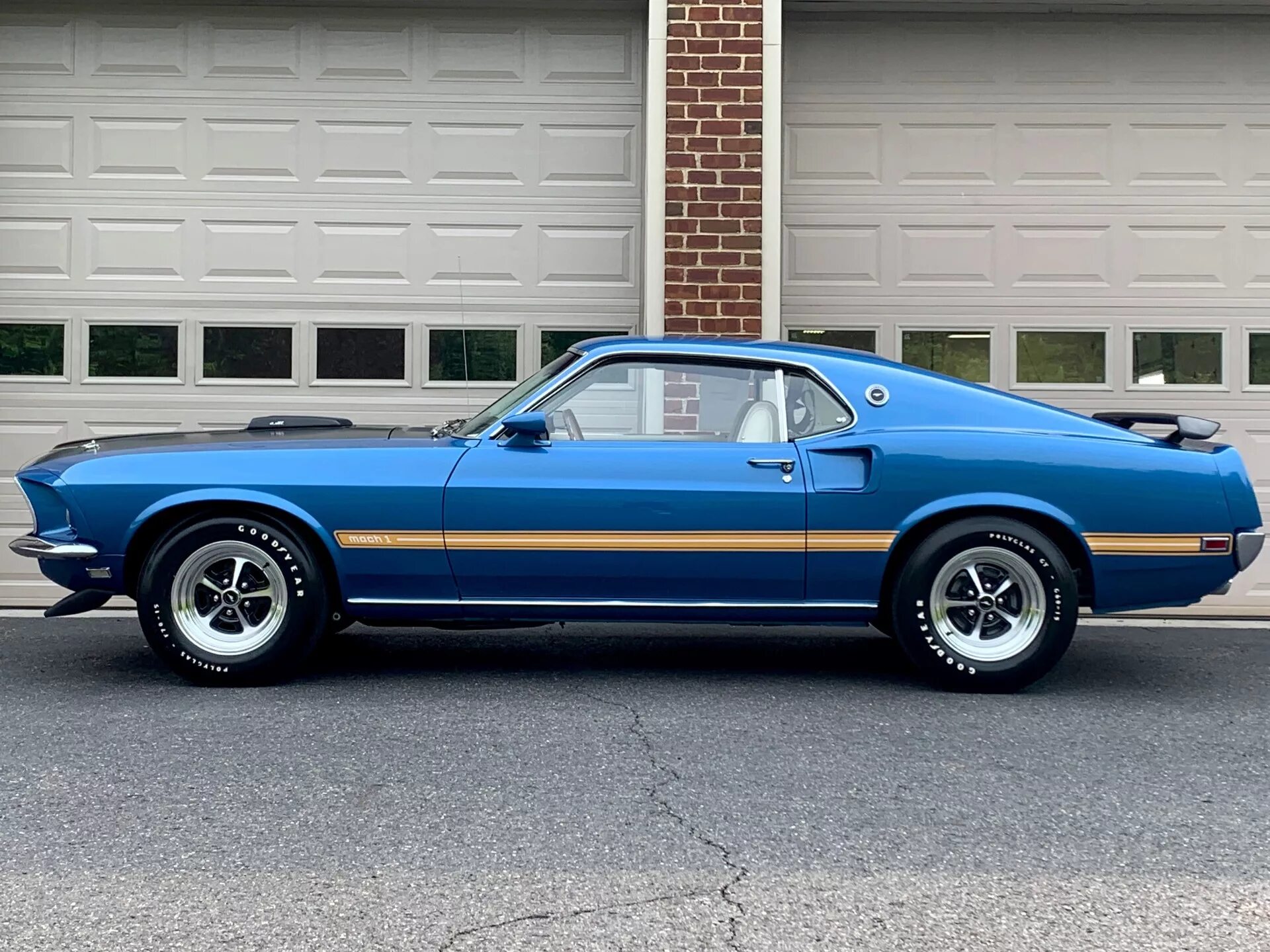 Cobra jet. Форд Мустанг 1969 Cobra Jet. Ford Mustang 1969 Mach 1 Cobra Jet. 1969 Ford Mustang 428 super Cobra Jet. 1969 Ford Mustang Mach 1 428 Cobra Jet.