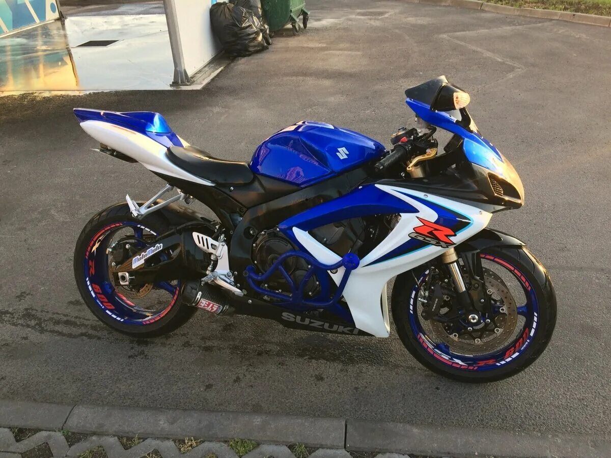 Сузуки gsr 600 что за байк и отзывы. Мотоцикл сузуки гсх р 600 1999. Отзывы сузуки 600. Отзывы сузуки 600. Японские спортбайки.
