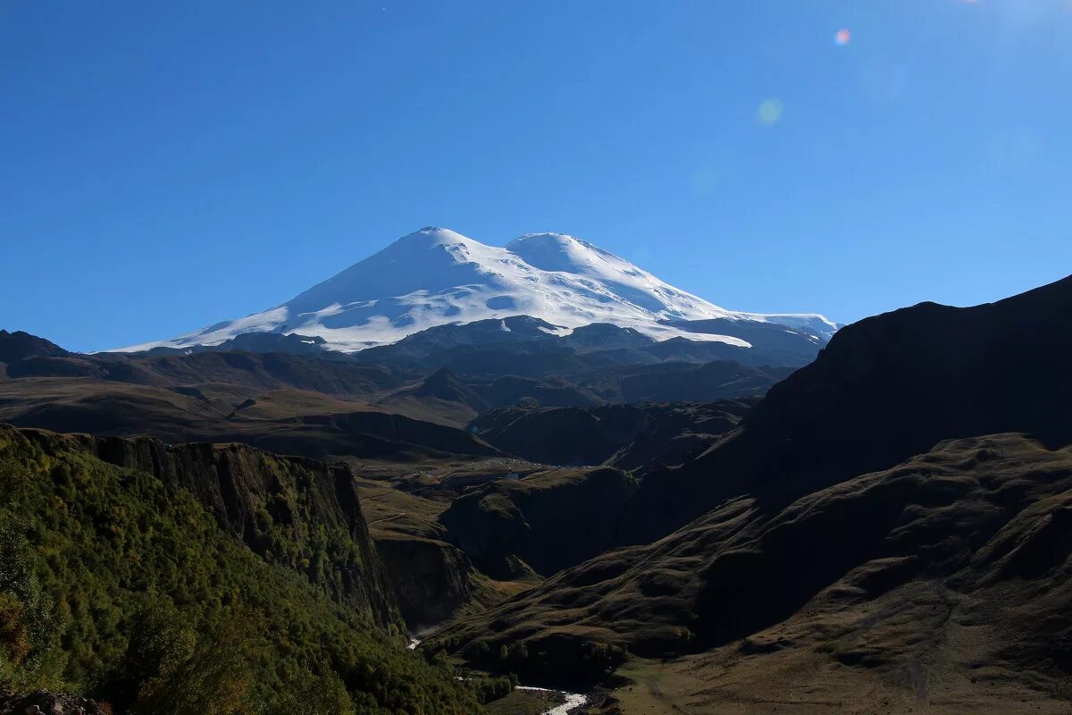 горы эльбрус кавказский хребет. гора эльбрус вулкан. эльбрус гора восхождение. вершина эльбруса 5642 метра. самая высокая гора кавказа эльбрус.