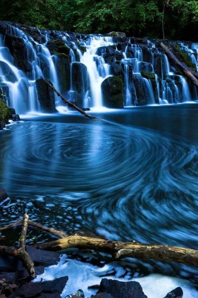 водопад фэнго. водопад манора. живой водопад на телефон. живые водопады. обои на телефон водопад.