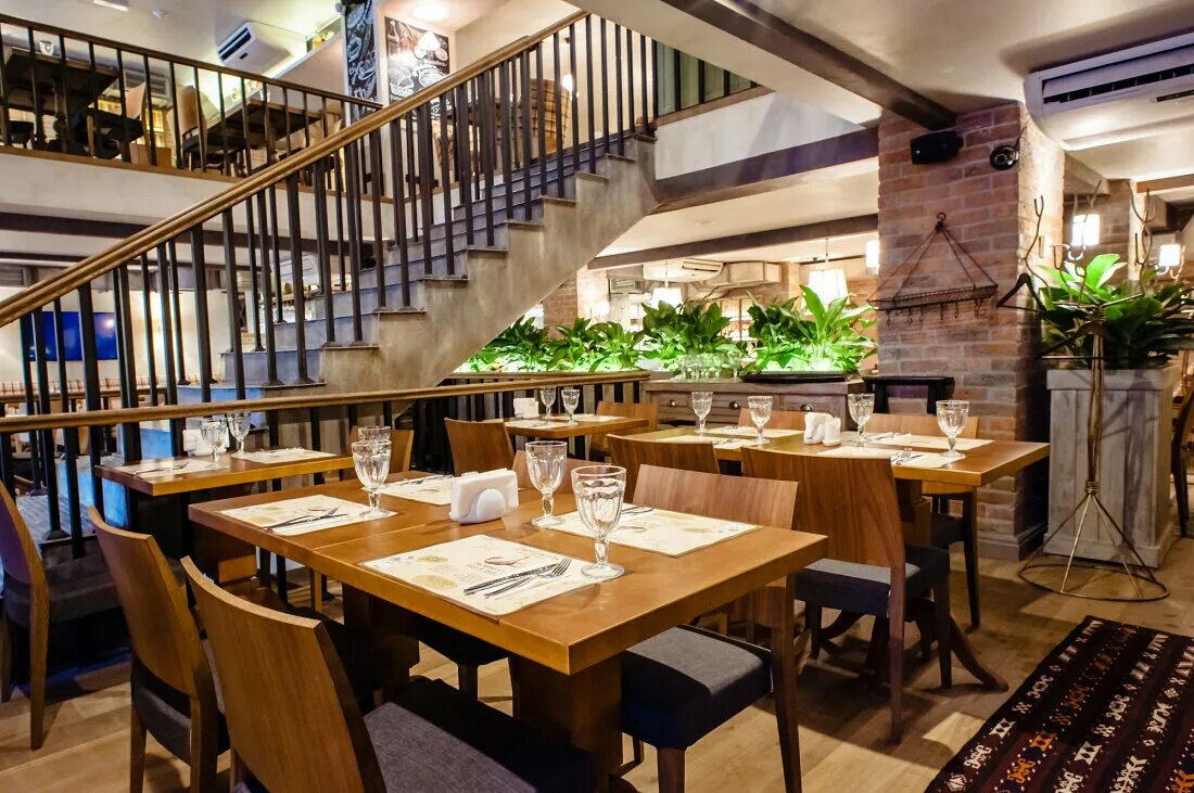 Метро таганская ресторан джонджоли. Джонджоли ресторан марьино. Джонджоли ул крылатские холмы 7 корп 2. Джонджоли ул крылатские холмы 7 корп 2. Джон джоли москва ресторан.