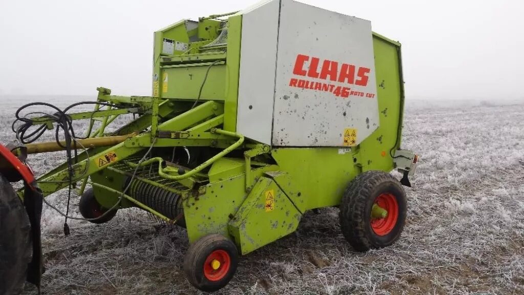 Подборщик claas. Пресс подборщик Роланд. Пресс подборщик CLAAS. Пресс подборщик Роланд 340. Роланд 44 пресс подборщик.