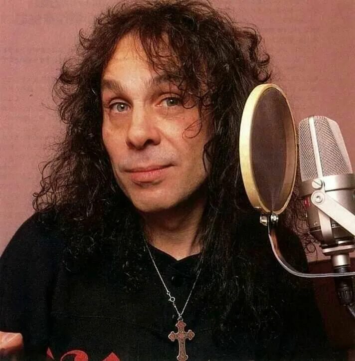 Ронни дио. Ronnie James Dio. Солист группы дио. Ronnie dio