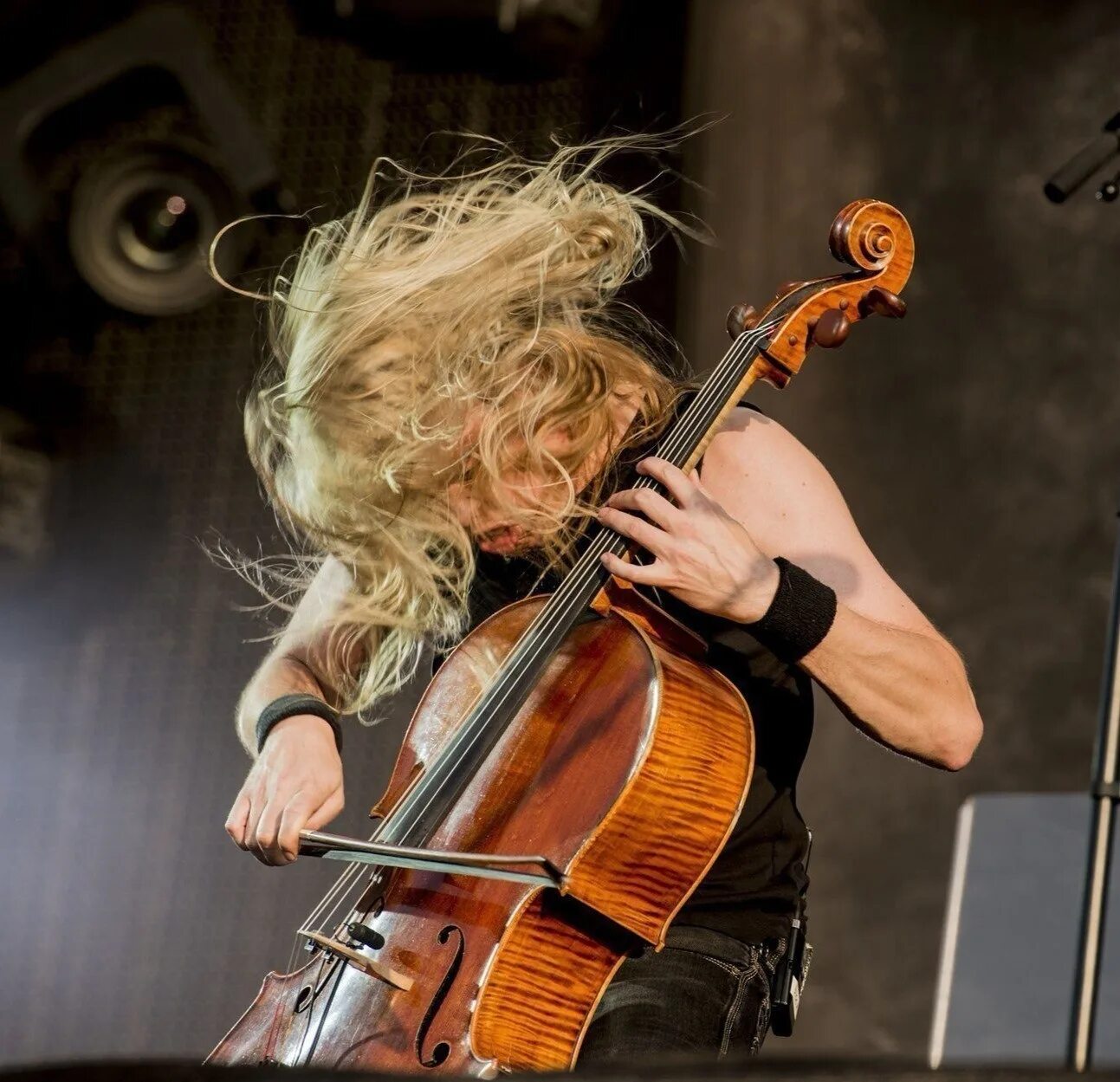 Лучшие сильные песни. Apocalyptica. Группа Apocalyptica. Апокалиптика виолончель. Apocalyptica сейчас.