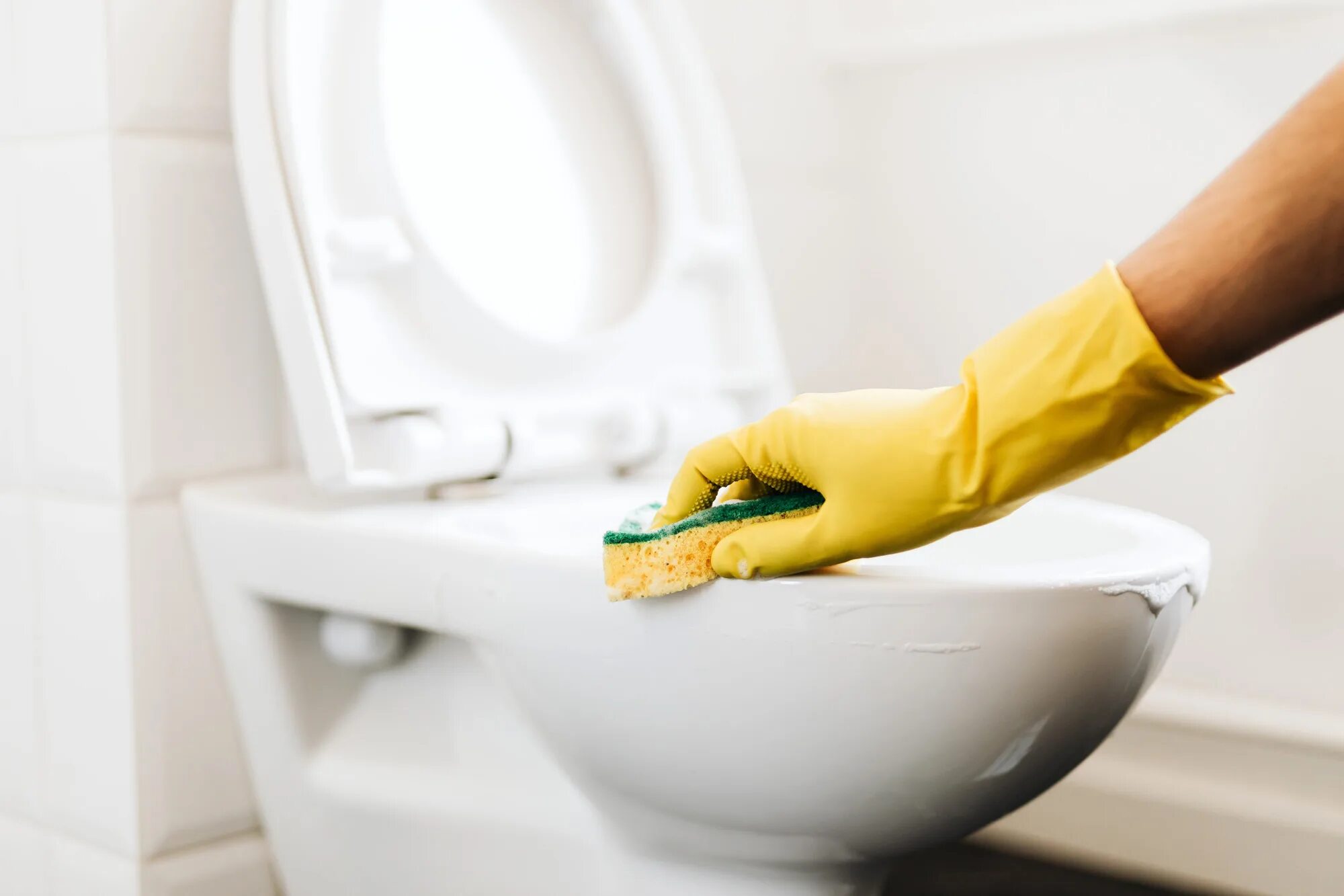 Clean toilets. Уборка ванной комнаты. Чистка сантехники. Чистка ванной. Унитаз Cleaning.