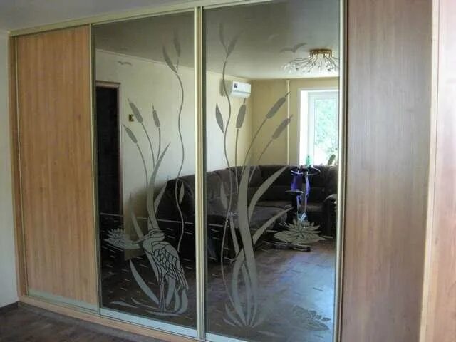 зеркальный шкаф купе с разделителями. купе иркутск. еврокупе иркутск фото. иркутск, шкаф купе иркутск. купе иркутск.