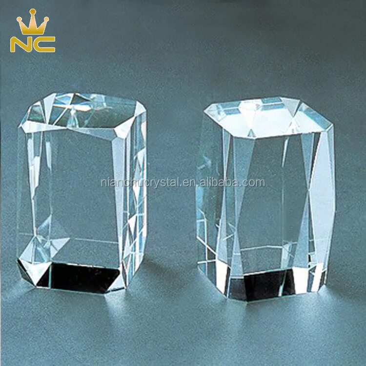 Стеклянный куб. Куб из стекла. Стеклянная форма. Стеклянный Кристалл. Новый образец стекла