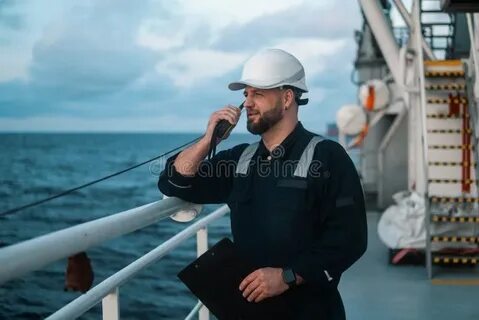 Работа в море для 2 х механиков
