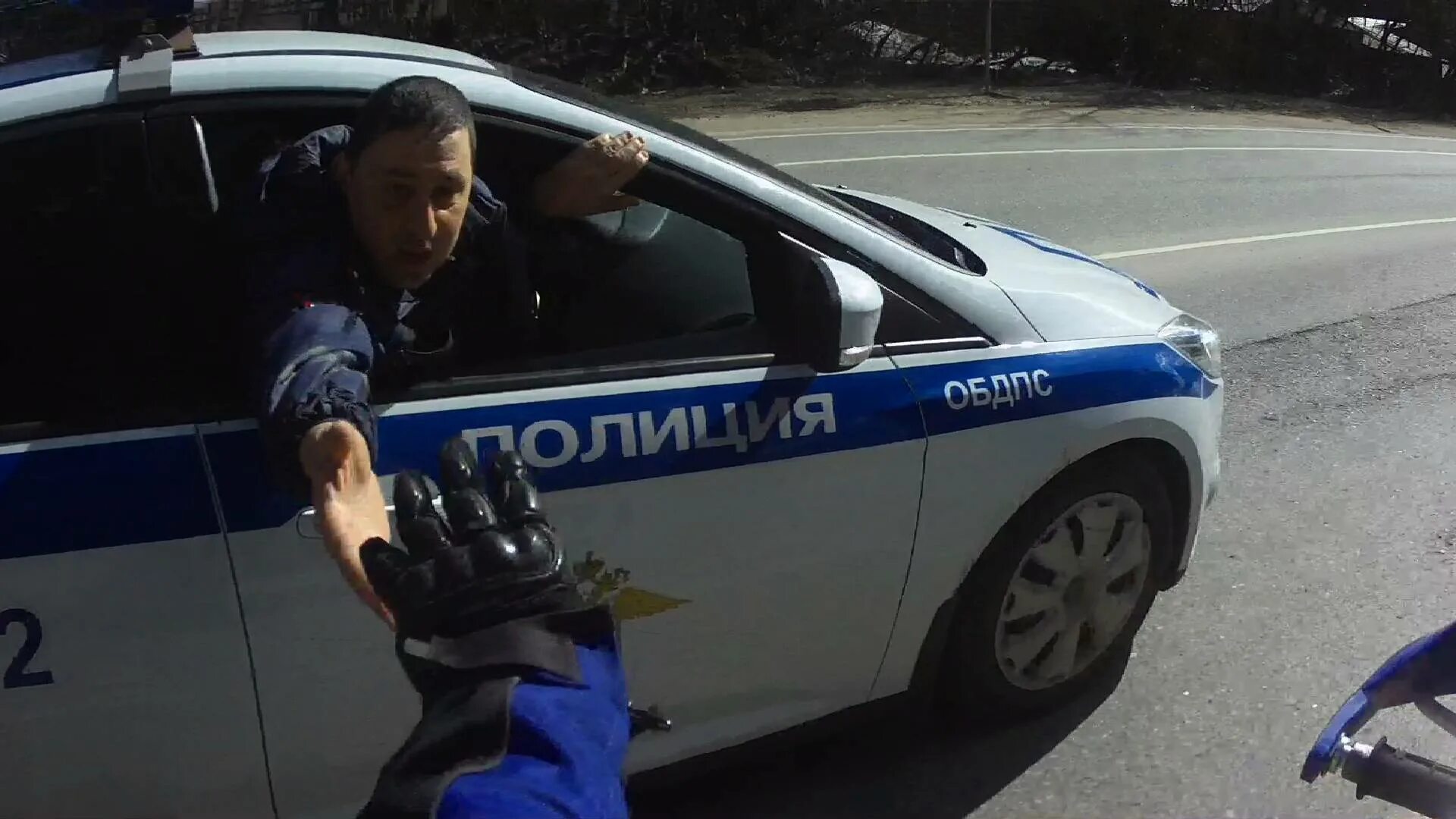 Гаишники ночью. Дорогу под полицейскую машину. Ловим дпс. Дпс поймали 2108 фото. Дпс свердловская область.