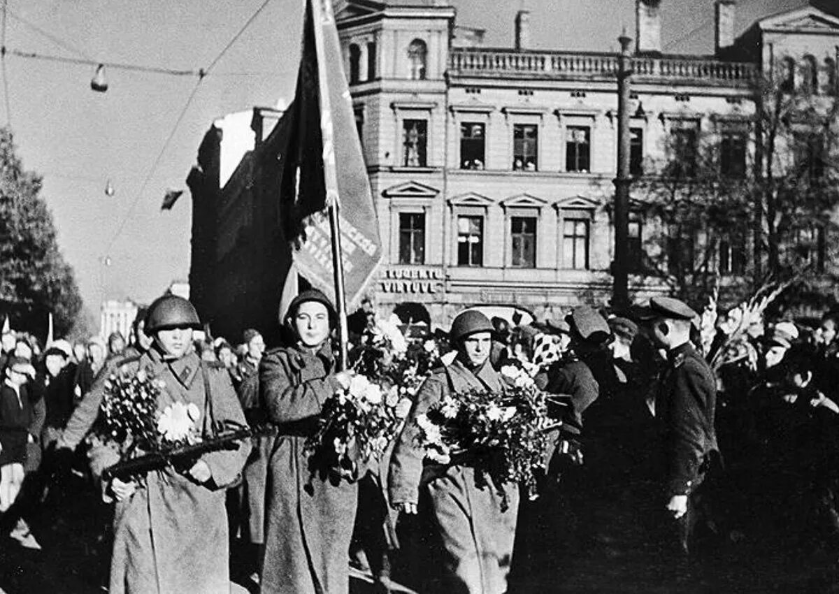 7 октября 1944 года. Освобождение Латвии 13 октября 1944 года. Освобождение Эстонии в 1944. Рига 1944 год. Освобождение Риги в 1944 году.