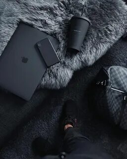 Любители черного цвета