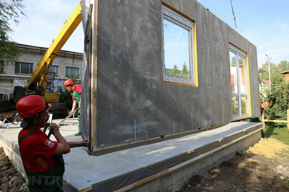 Дом из sip панелей. Проекты домов из сип панелей. Сип дома теплый дом. Сип панели в крыму. Домик из сип панелей.