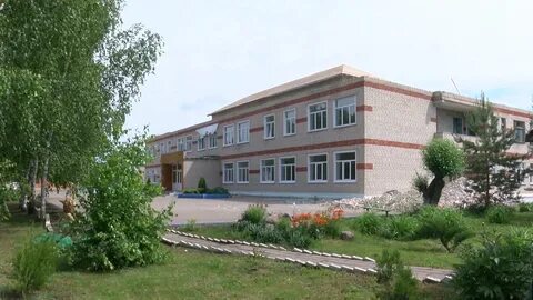 Дома в селе школьном