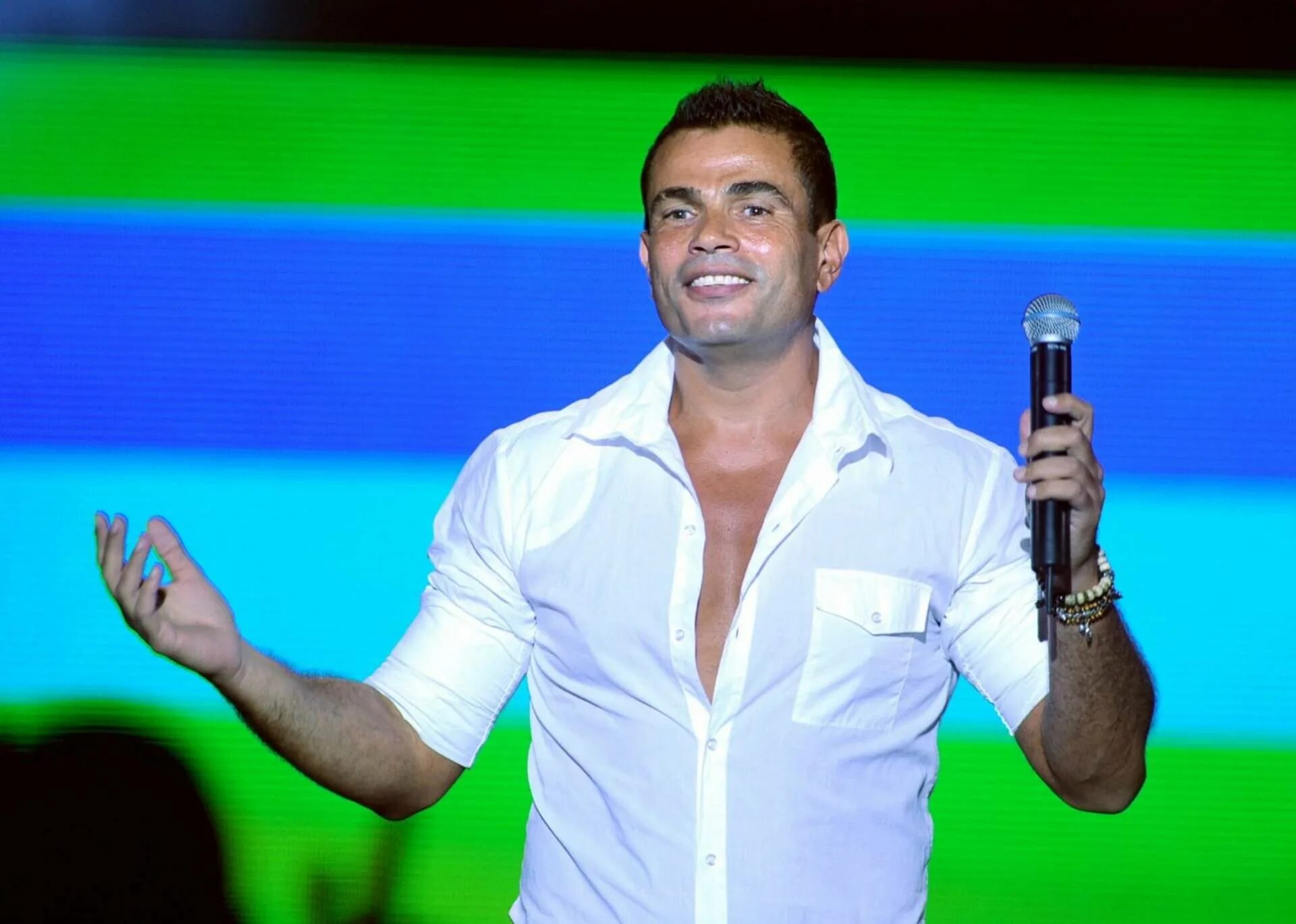 АМР Диаб Египетский певец. Amr Diab сейчас. Amr Diab 1999. АМР Диаб сейчас фото. Амр диаб песни