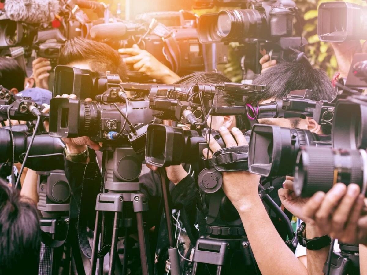 Освещение средствами массовой информации. Журналистика. современная журналистика. мультимедийная журналистика. освещение в сми.