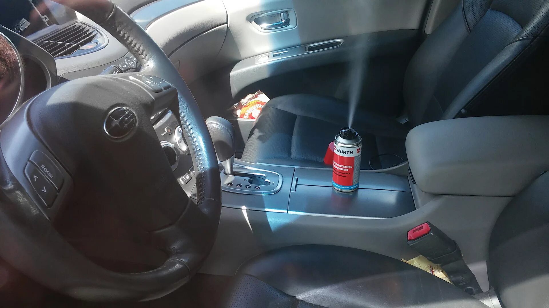 Subaru tribeca 2005 салон. Субару трибека 3. Замена помпы субару трибека 3. Субару трибека 2007. Subaru tribeca черные фары.