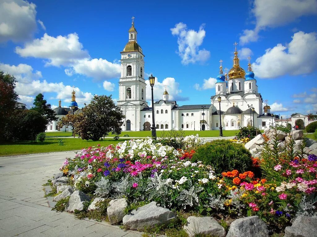 Тобольский Кремль. Тобольск Кремль. Тобольск Кремль лето. Тобольск Кремль летом.