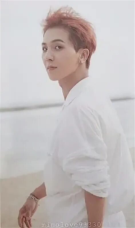 Side bae. Vachiwarit. Vachiwarit. Энди блэк andy black. Градиентный текст ксс.