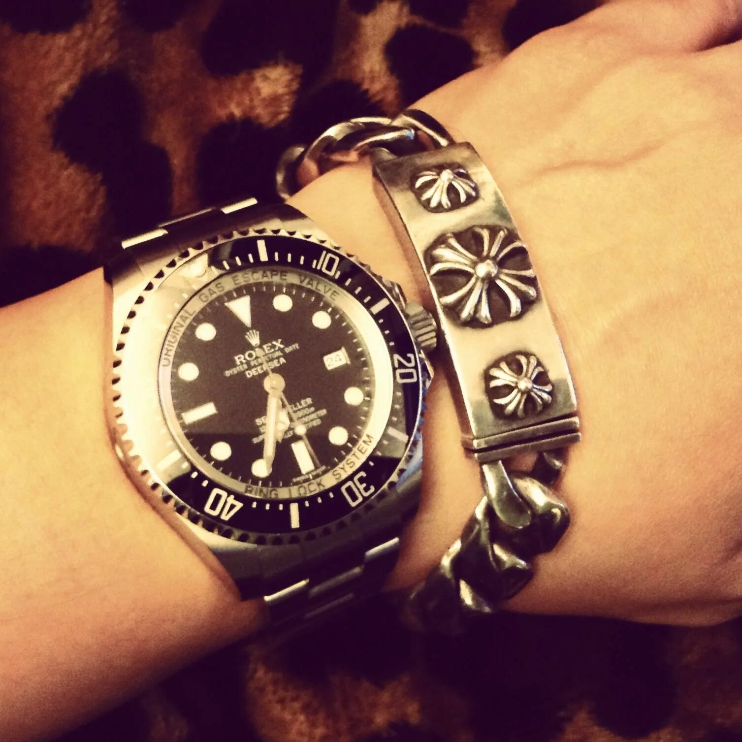 Часы хром хартс. Хром хартс браслеты мужские. Chrome hearts rolex oyster watch. Часы хром хартс. Rolex на браслете chrome hearts.