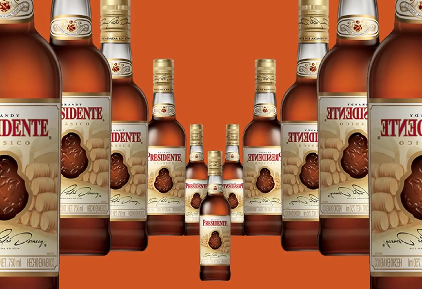 Как пьют бренди. Бренди каким пьют. Бренди с запивкой. Коньяк французский chenet. Бренди.