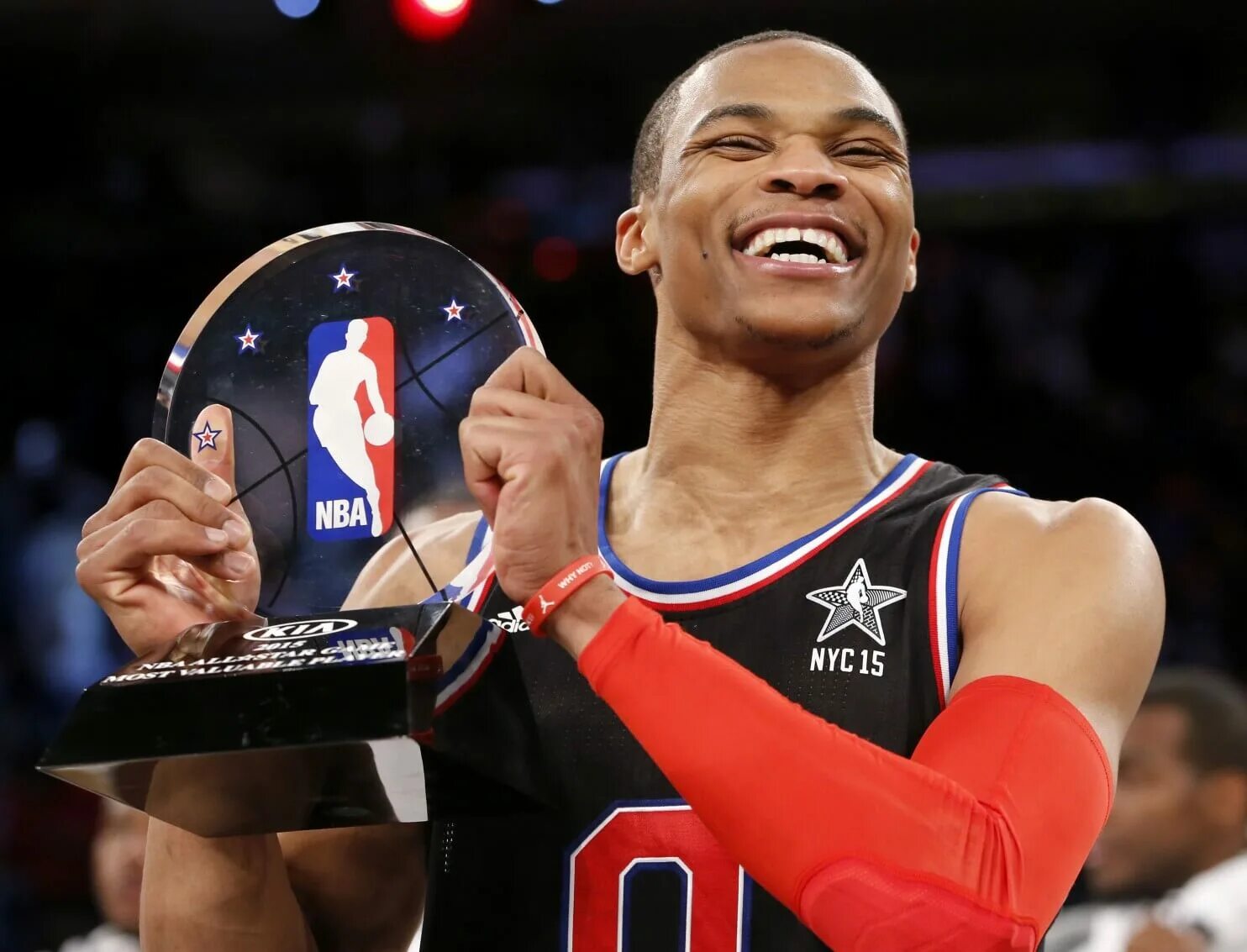 Рассел Вестбрук 2015. MVP баскетболист. Westbrook MVP. Самый ценный игрок НБА. Лучший баскетболист всех времен