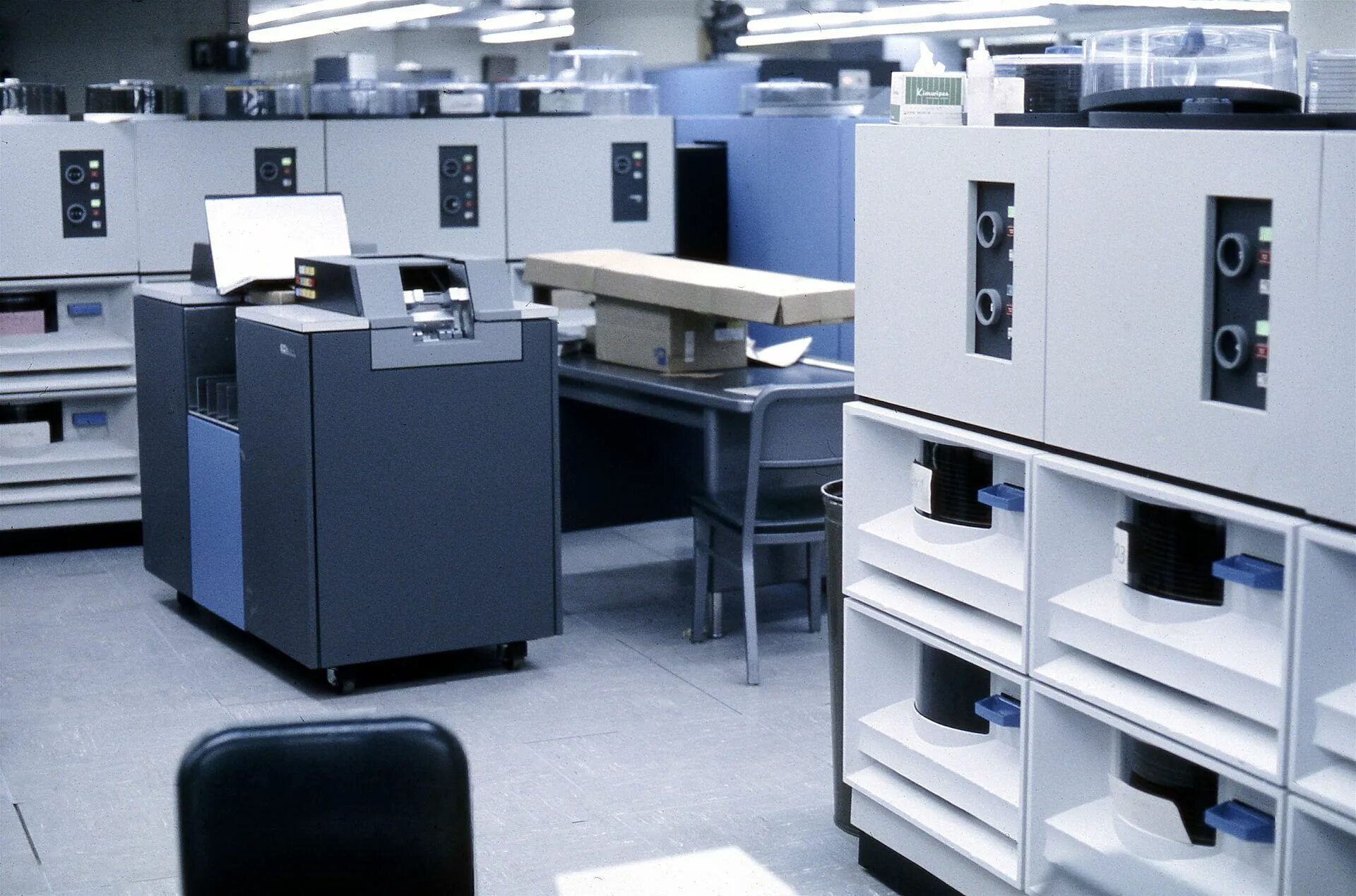Ibm drivers. Эвм ibm 360. system/360 фирмы ibm. ibm 1401 эвм. ibm 1311.