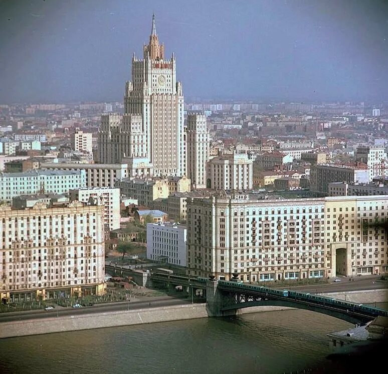 Москва отель золотое кольцо ул смоленская. Азимут 4 москва смоленская. Смоленск площадь смирнова гостиница. Гостиницы на смоленской площади. Гостиница mercure арбат.