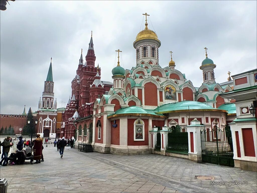 Казанский собор в москве на красной фото YugNash.ru