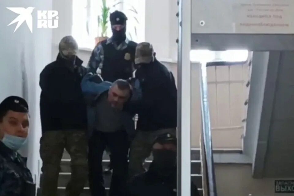 После приговора куда отправляют. Ефремов в колонии белгородской области. Суд над преступником. Приговор владимиру санкину. Суд ростов.