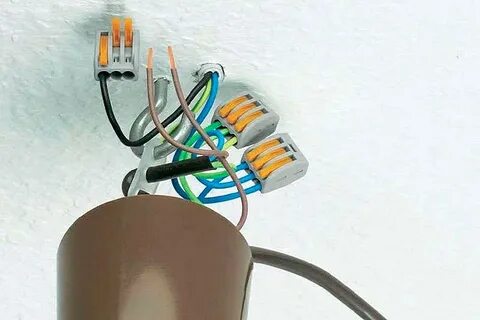Светильник 3 провода