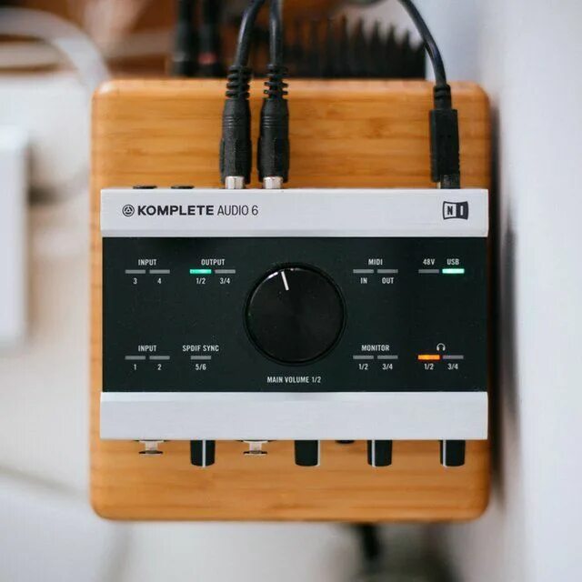 Native komplete 6. Native komplete audio 6. native instruments komplete audio 6. komplete audio 6 mk1. native instruments komplete audio 6 mkii.