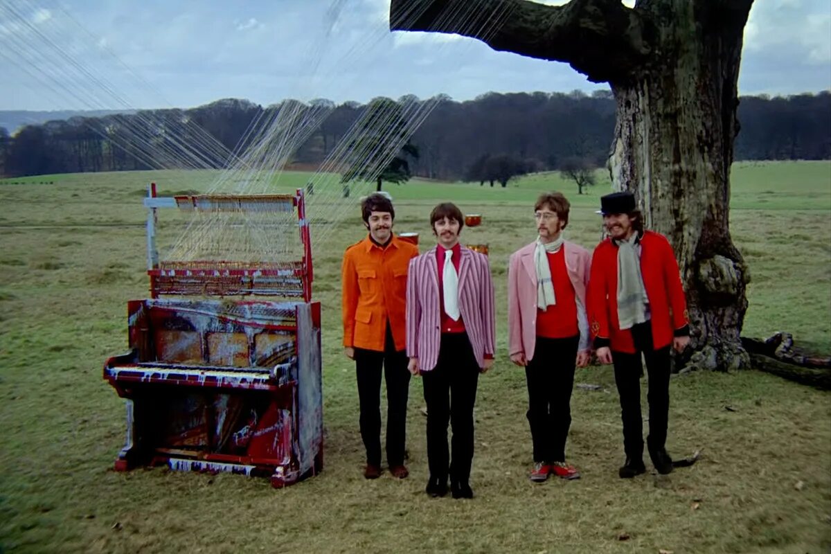 Strawberry fields forever the beatles. Битлз строберри филдс. страуберри файлд форевер битлз. beatles strawberry fields forever 1967. strawberry fields forever the beatles клип.