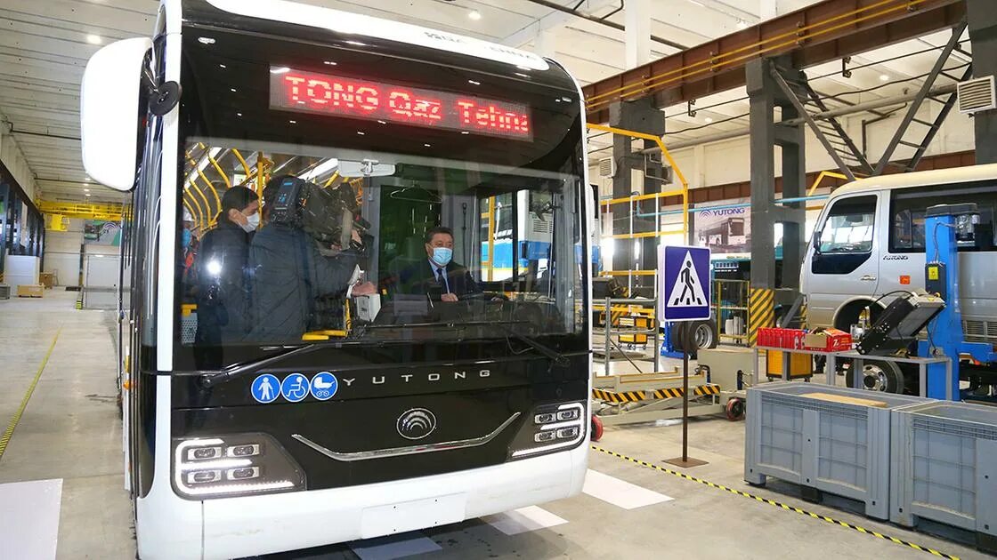 Автобусы производят в городе. Ютонг автобус завод. ютонг завод сарань казахстан. электробус ютонг. автобусы yutong 2025.