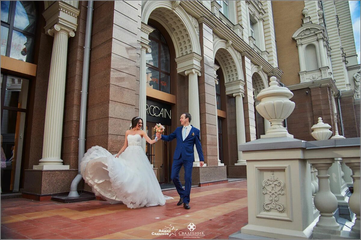 Свадьба года екатеринбург. Красивые места для фотосессии. Свадьба вячеслава макарова. Куровское сотая свадьба. Городская свадьба 2005 года екатеринбург.