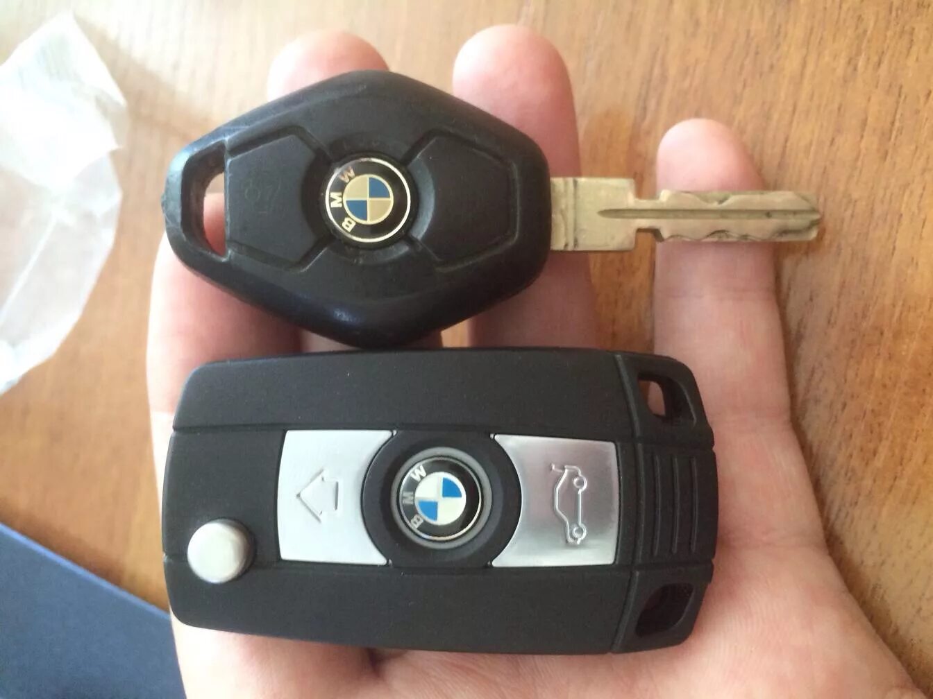 E70 ключ. Ключ бмв е70. ключ бмв e39. ключ бмв х5 е70. ключи от бмв е70.