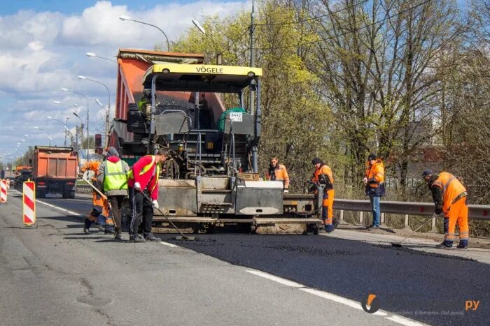 Отремонтированные дороги Новгородской области. Автодор Старая Русса. Ремонт дороги Шимск Волот. Дорога Великий Новгород Шимск подрядчик.