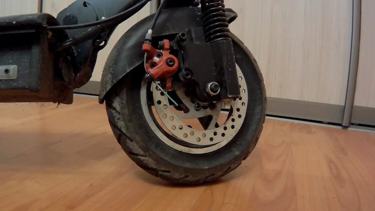Как снять колесо kugoo m4 pro Замена покрышки и камеры переднего колеса Kugoo M4 PRO YouTube