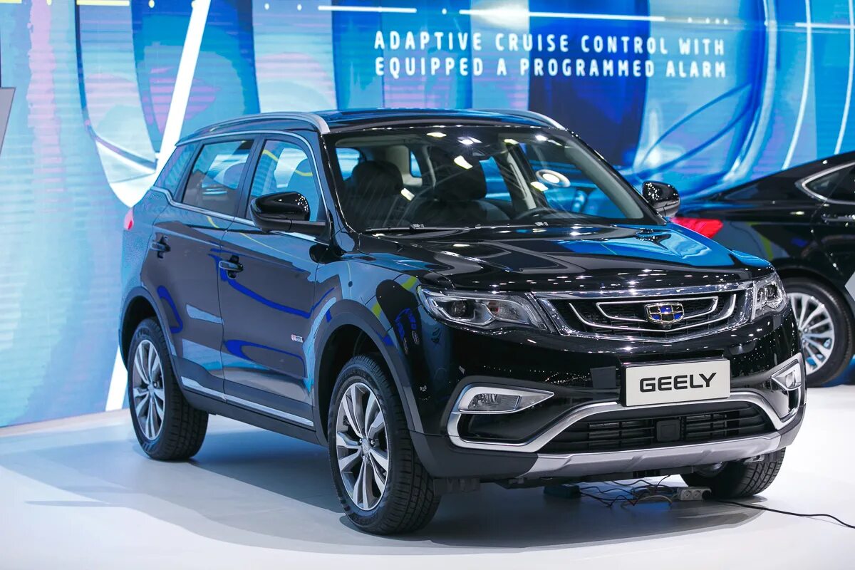 Китайские кроссоверы цена. Китайский паркетник Geely. Кроссовер Geely Atlas. Китайский кроссовер Geely Atlas. Джили кроссовер атлас атлас.