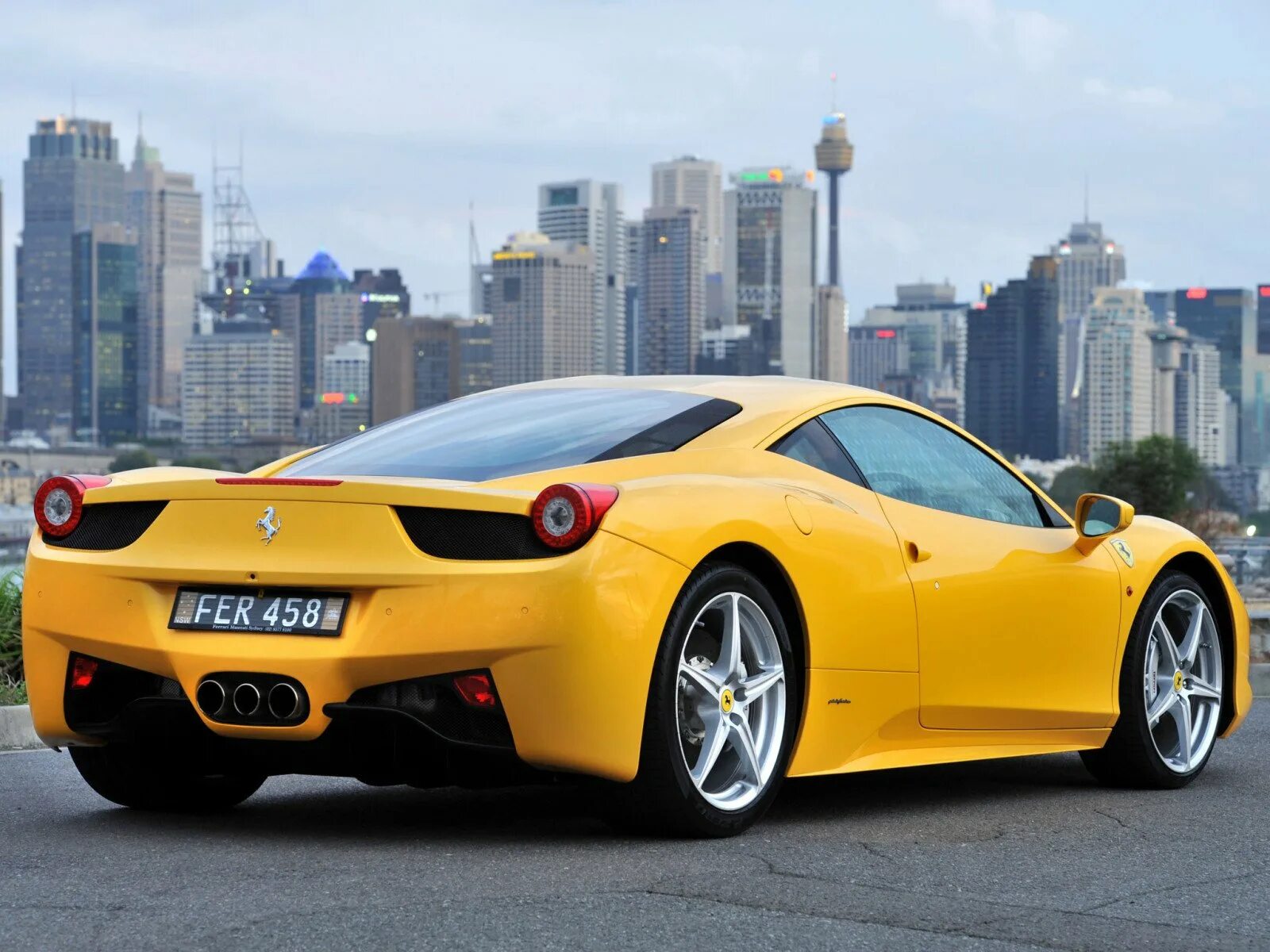 Машины без авторских прав. Феррари 458. Феррари 458 Italia. Ferrari 458 Италия. Машина Ferrari 458 Italia.