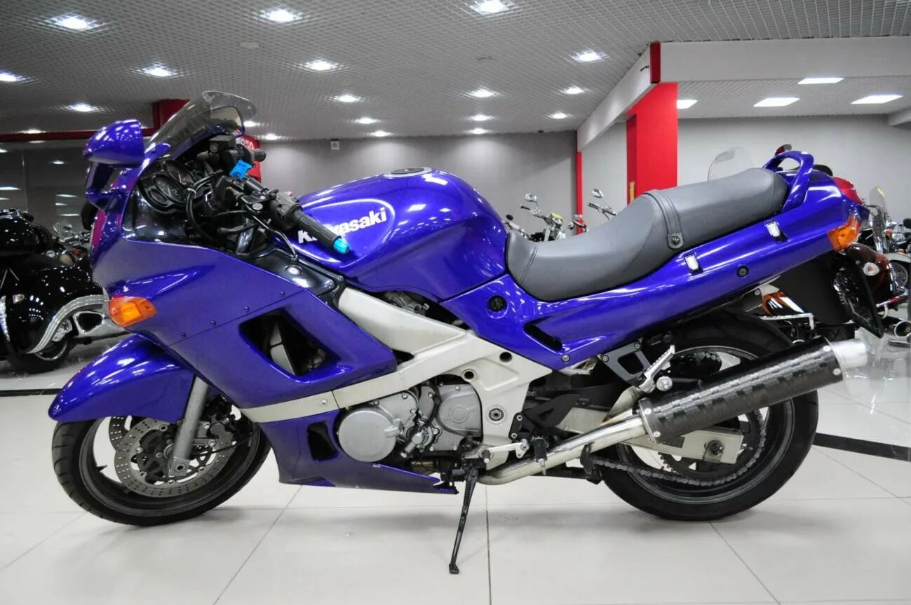 Купить кавасаки ззр 400. Kawasaki ZZR 400. Кавасаки ZZR 400. Kawasaki ZZR 400 2. Кавасаки ZZR 2.