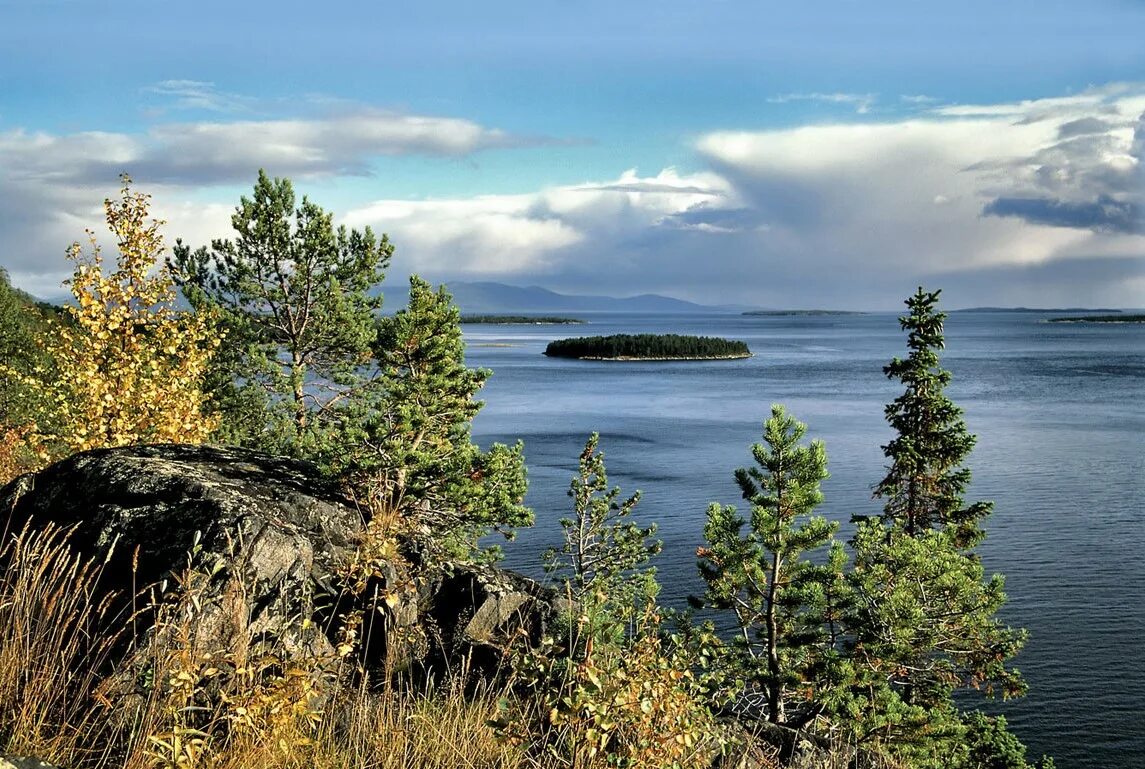 Мурманск до карелии. Республика карелия мурманск. Кандалакшский залив. Кандалакша залив белого моря. Республика карелия мурманск.