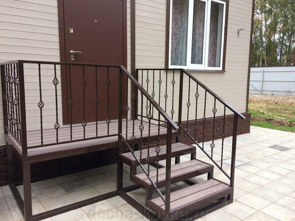 Крыльцо для частного дома. Крыльцо для частного дома. Наружная лестница на второй этаж. Деревянное крыльцо. Лестница на веранду.