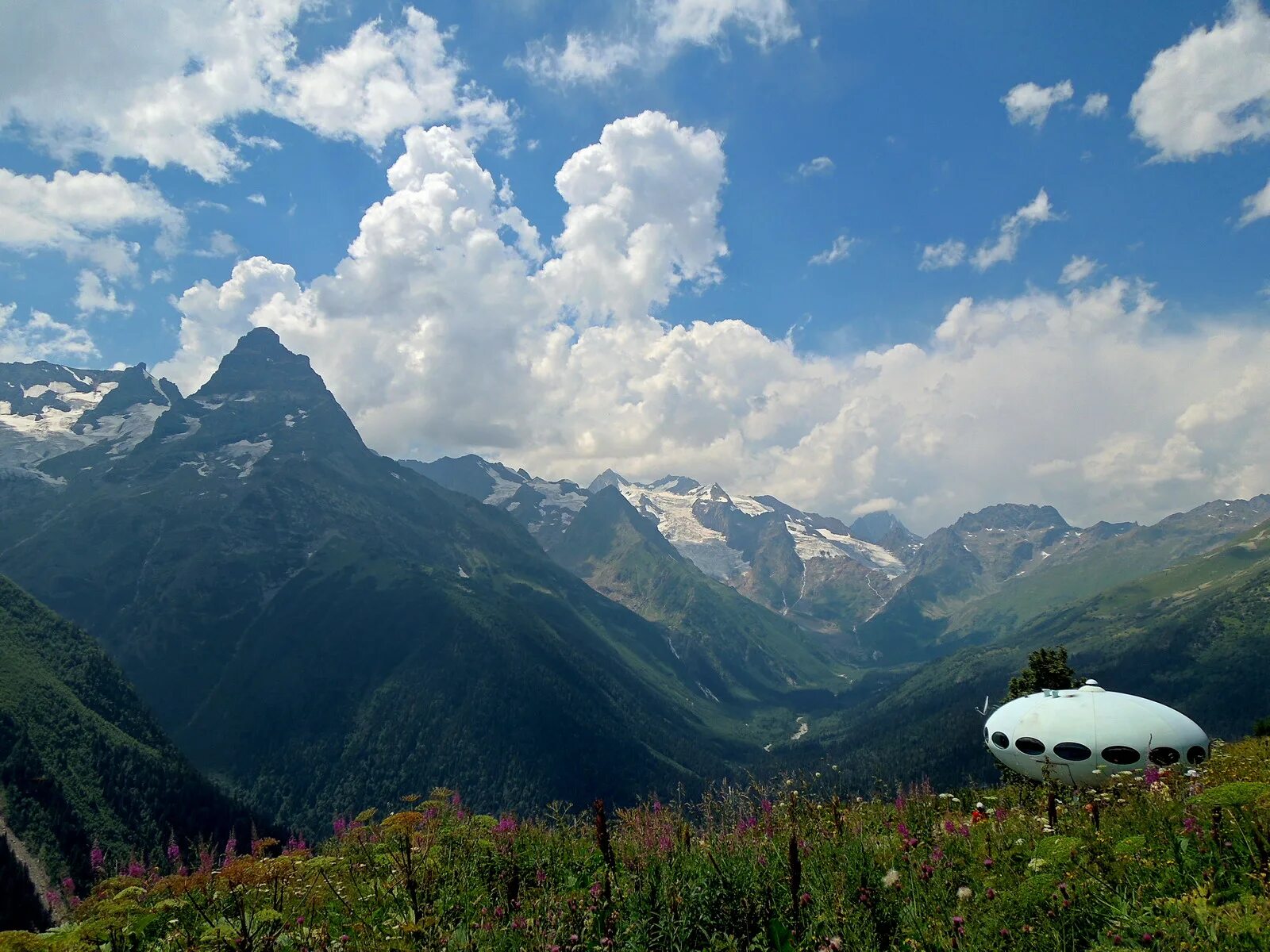Домбай (горная территория). Мусса-ачитара домбай. Джилы-су карачаево-черкесия. Кавказ карачаево черкесия домбай. Всесезонный горнолыжный курорт «архыз».