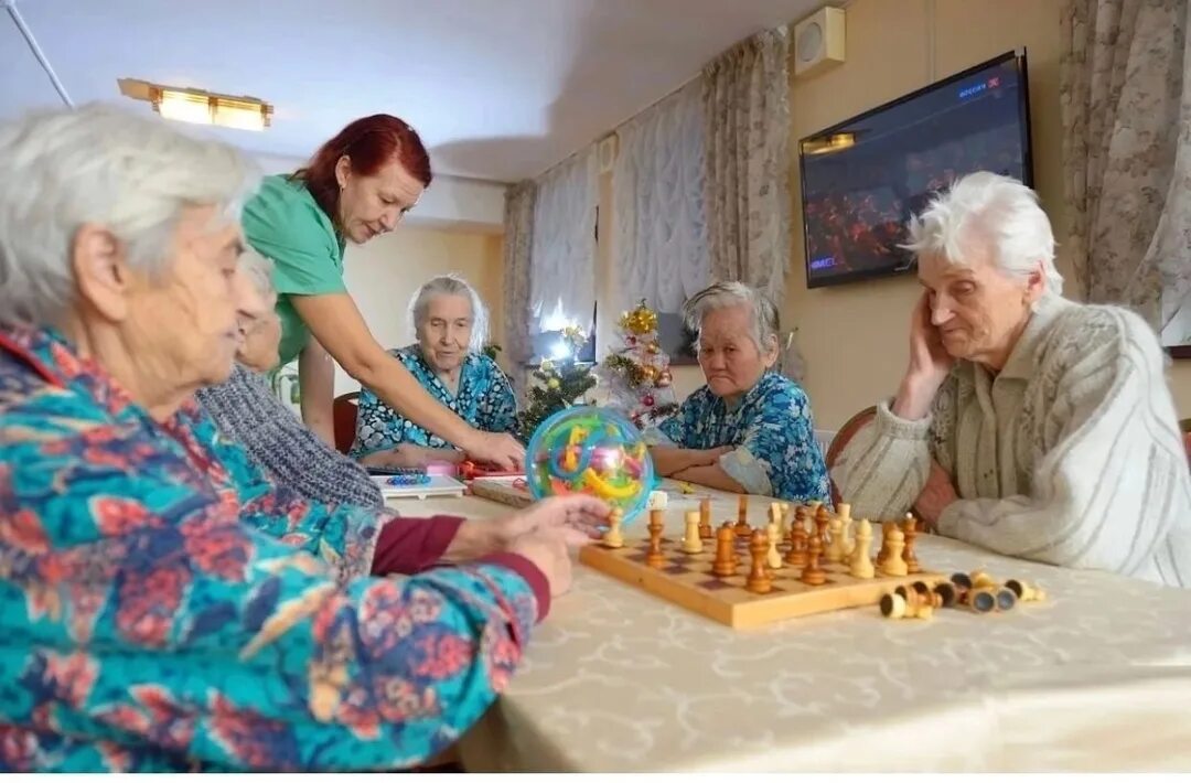 Дома престарелых в беларуси. Дом престарелых. Санаторий для пожилых. Частный дом престарелых.